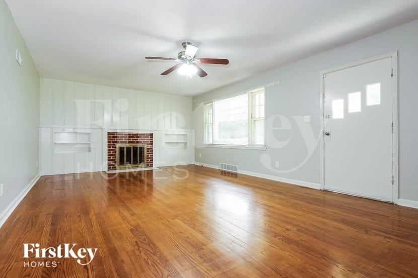 1236 W 24th St S - Photo 2 of 16