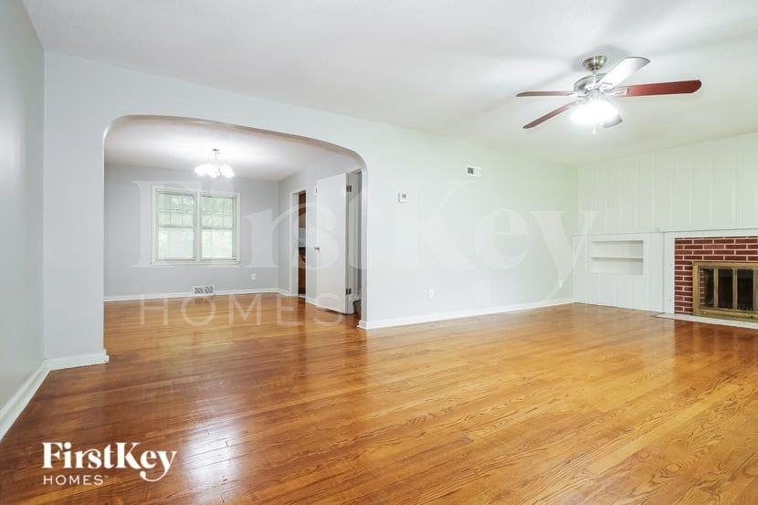 1236 W 24th St S - Photo 3 of 16