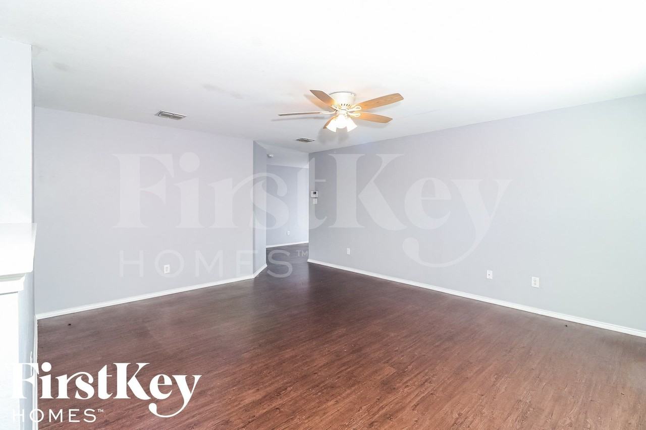 1116 Junegrass Ln - Photo 3 of 14