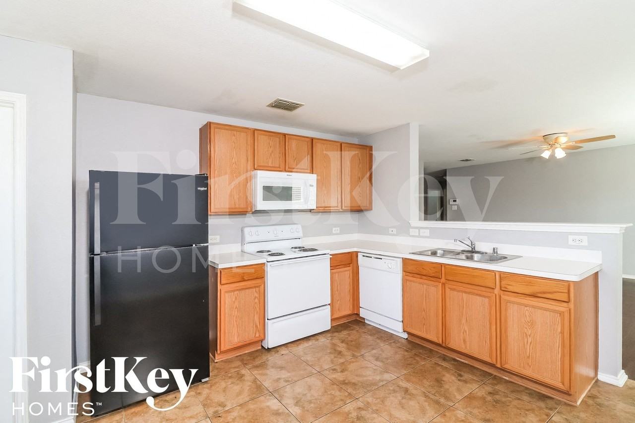 1116 Junegrass Ln - Photo 4 of 14