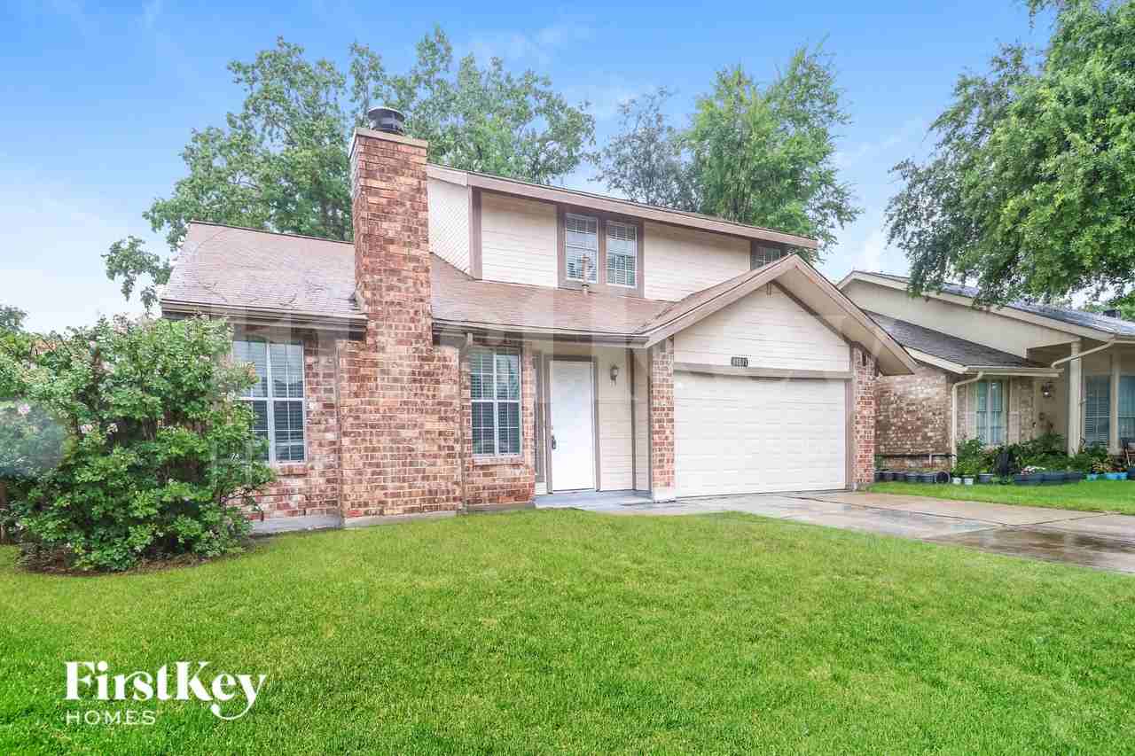 11031 Hidden Bend Dr - Photo 2 of 16