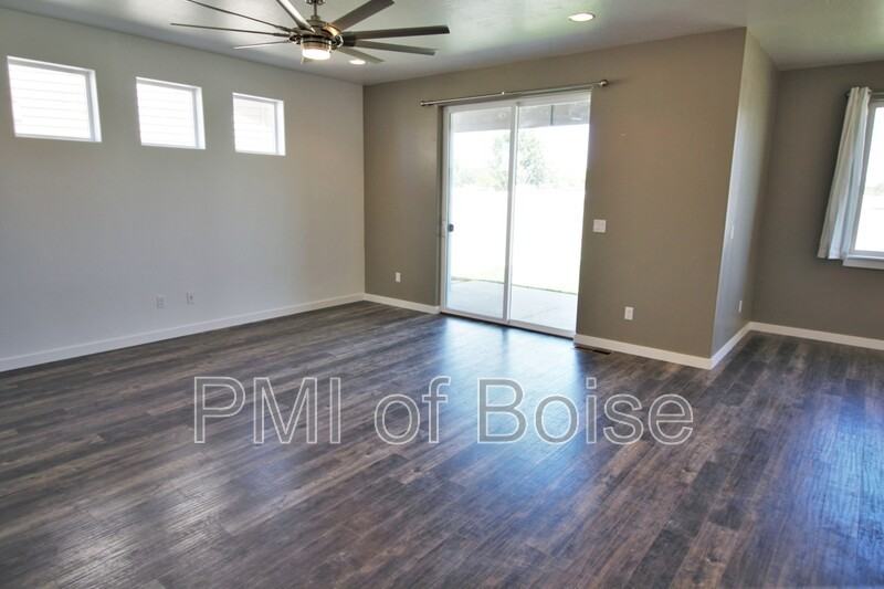 1570 S Pilar Way - Photo 5 of 18