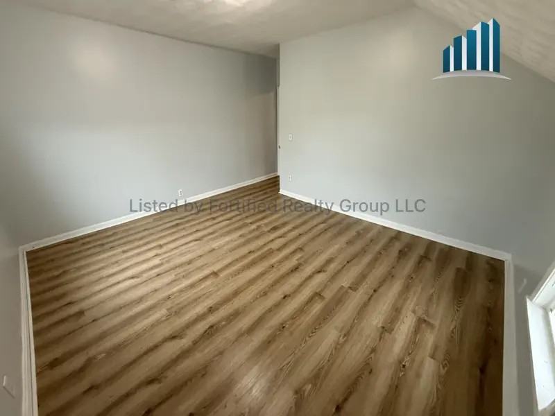 34 Hood St #3 - Photo 6 of 17