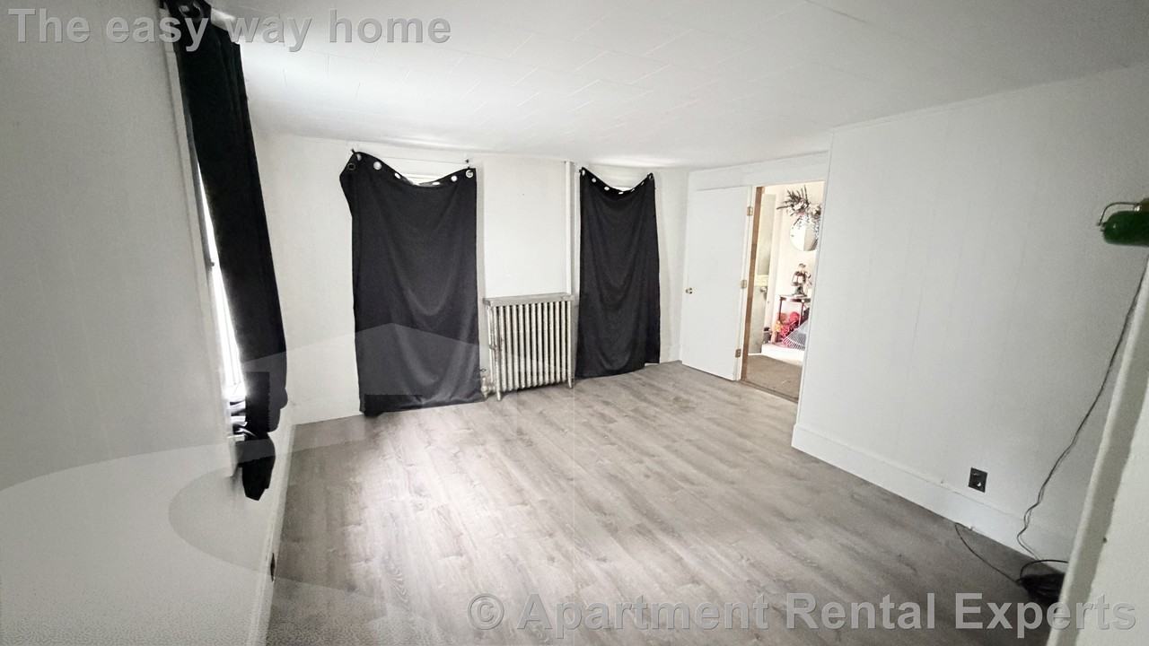 23 Knowlton St #1 - Photo 2 of 6