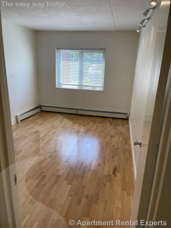278 Beacon St #34 - Photo 5 of 10
