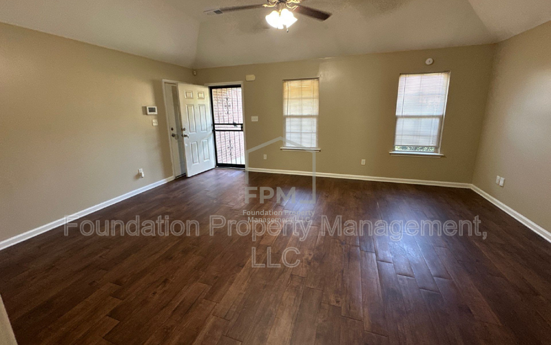 4036 Sunset Lake Ln - Photo 7 of 16