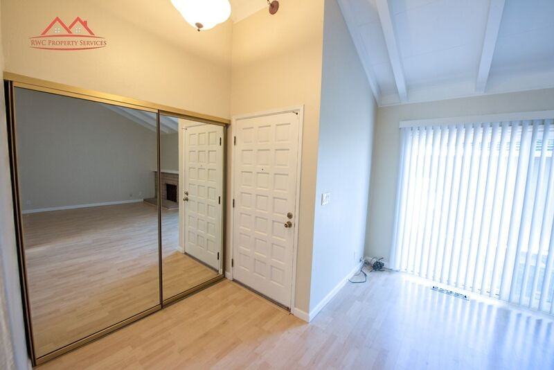 1355 Sage Hen Way #D - Photo 3 of 29