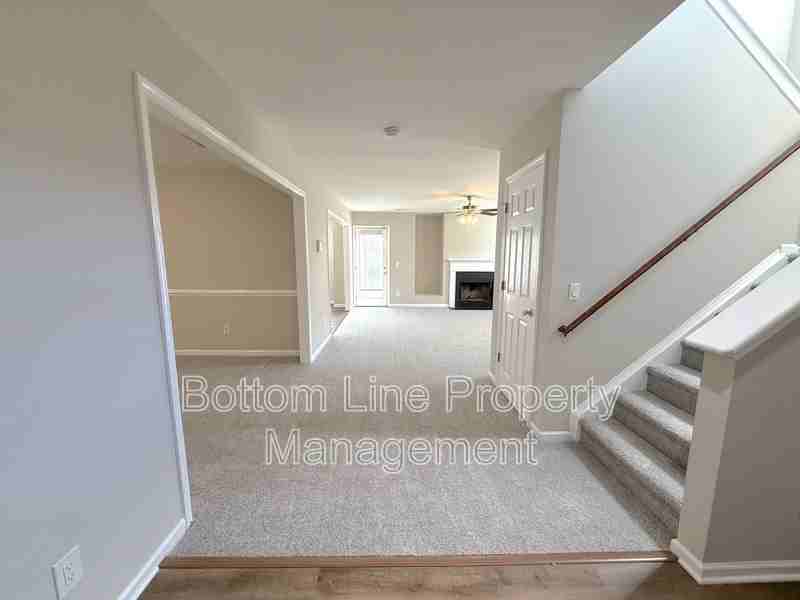 4133 Robinwood Dr - Photo 5 of 25