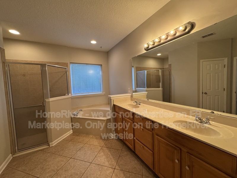 3590 Waterford Oaks Dr - Photo 5 of 17