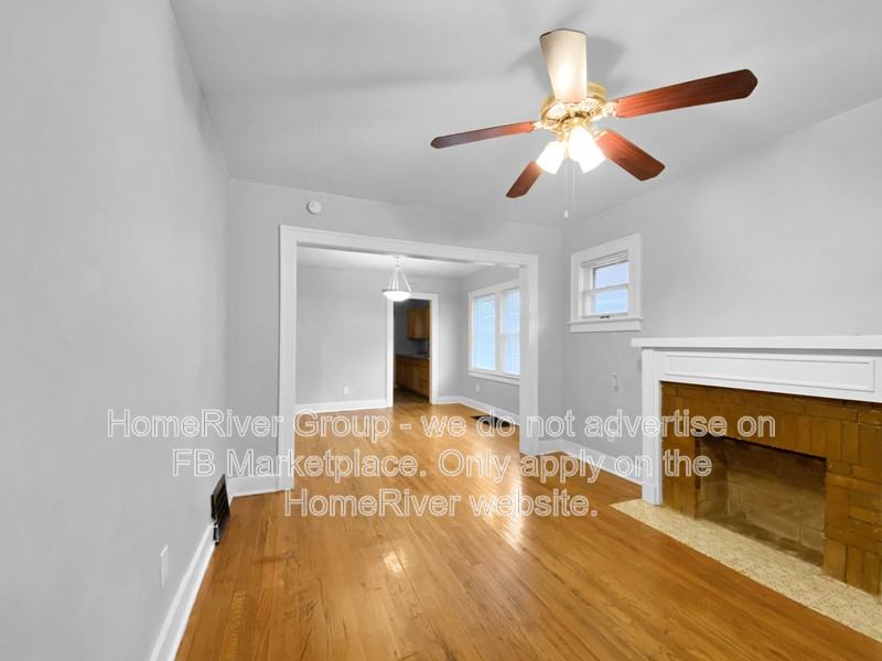 3925 Olive St - Photo 5 of 21