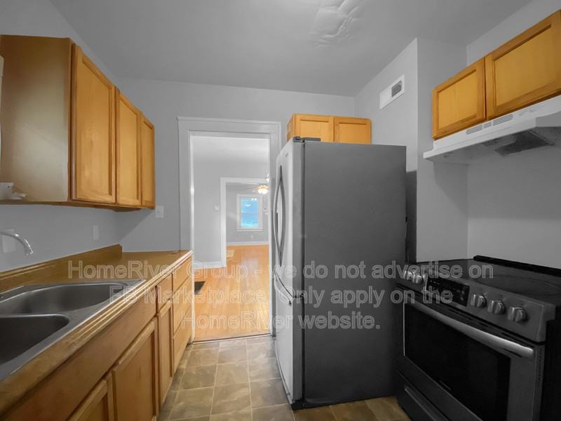 3925 Olive St - Photo 7 of 21
