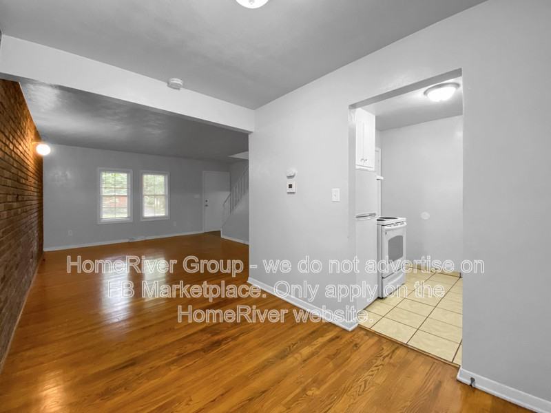 1417 N Main St - Photo 6 of 22