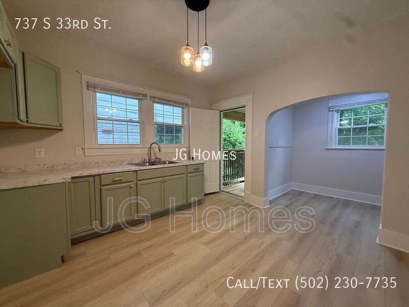 737 S 33rd St - Photo 6 of 35