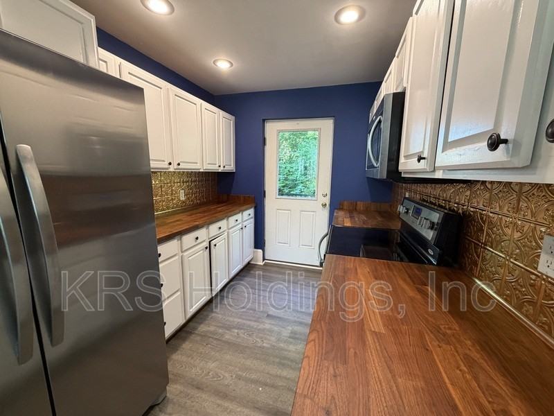 125 S Willard Ave - Photo 3 of 19