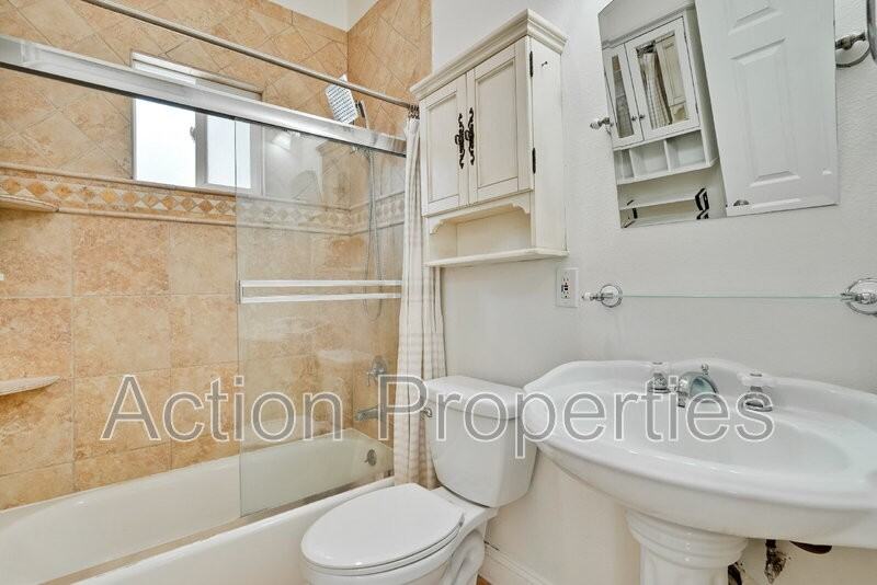 241 N 12th St - Photo 3 of 28