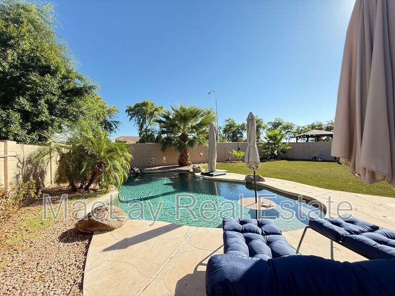 757 W Aloe Pl - Photo 2 of 30
