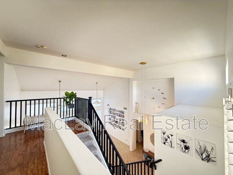 757 W Aloe Pl - Photo 4 of 30