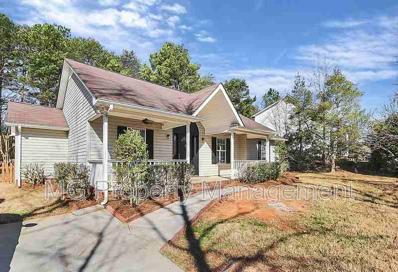 141 Brookshire Dr - Photo 2 of 30