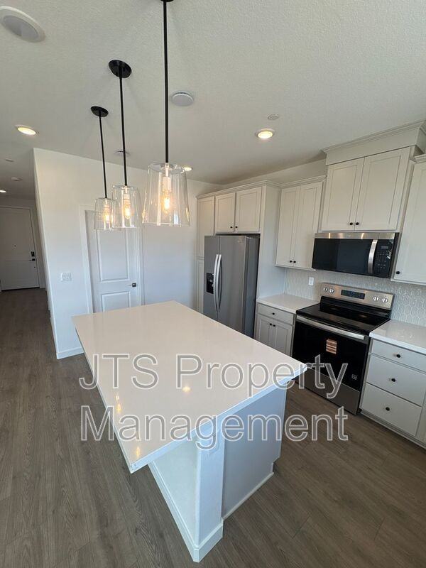 3040 Leap Frog Loop - Photo 6 of 24