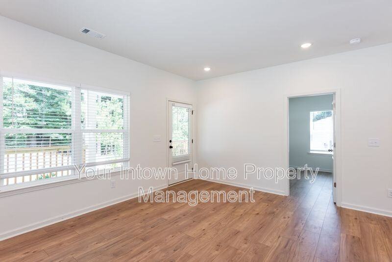 2800 Mango Cir Nw #C - Photo 4 of 10
