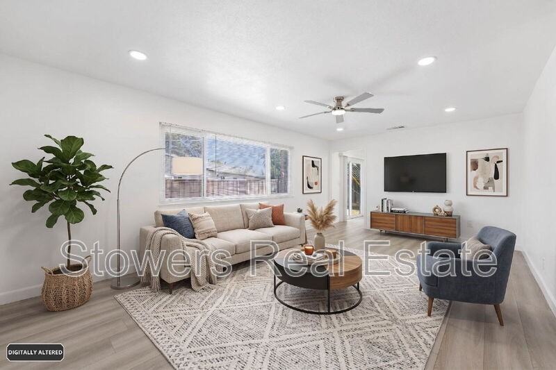 7608 Canterbury Ln - Photo 6 of 43
