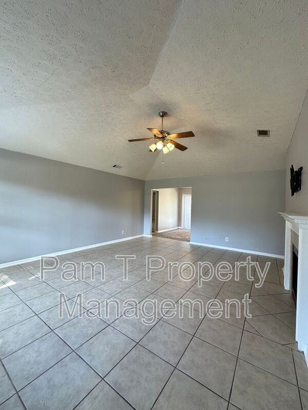 110 Gunpowder Dr - Photo 4 of 28