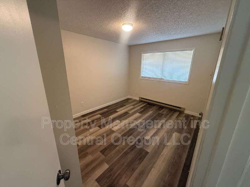 1000 Ne 3rd St #10 - Photo 4 of 4