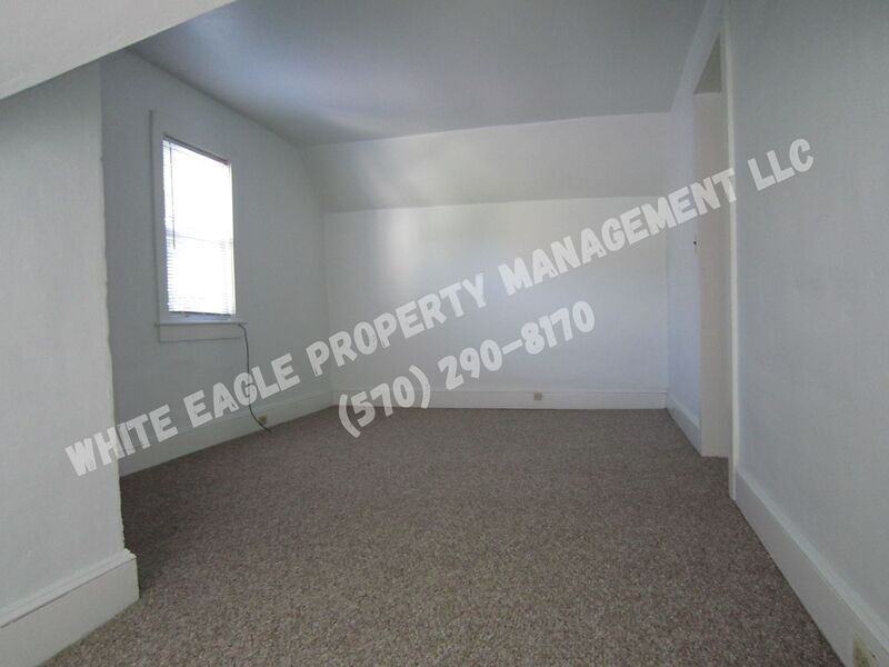 1618 Roselynn St #3 - Photo 3 of 8