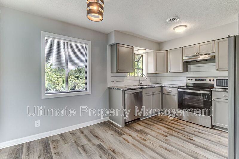 1251 Wellington Ave - Photo 6 of 15