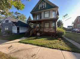 featured image of 1122 Spring St #D
