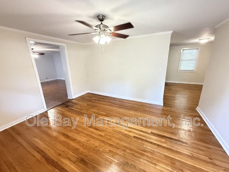 4650 Rosewood Dr - Photo 3 of 13