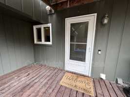 featured image of 6121 De Armoun Rd