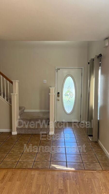 2412 Hillbrook Cir - Photo 2 of 19