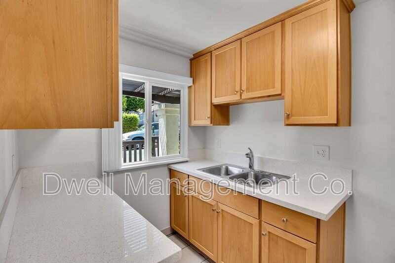 8114 Fairview Ave - Photo 3 of 15