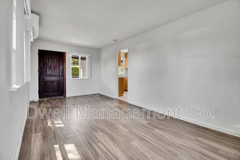 8114 Fairview Ave - Photo 5 of 15