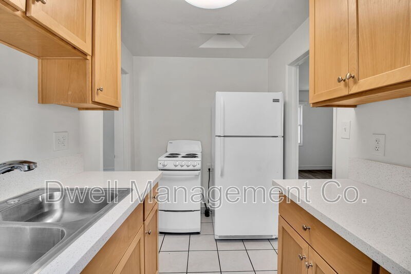 8114 Fairview Ave - Photo 7 of 15