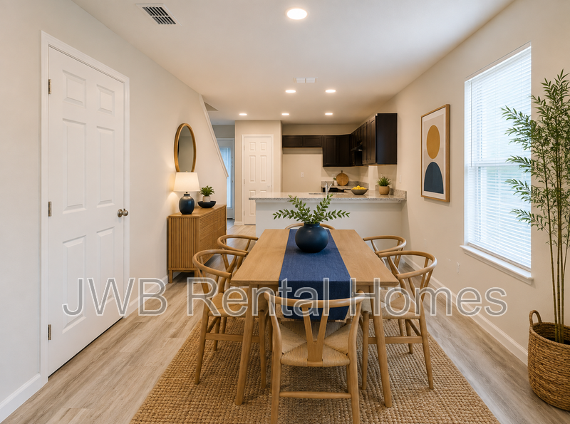 708 Franklin St - Photo 5 of 13