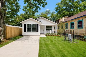 featured image of 325 Woodlawn Ave