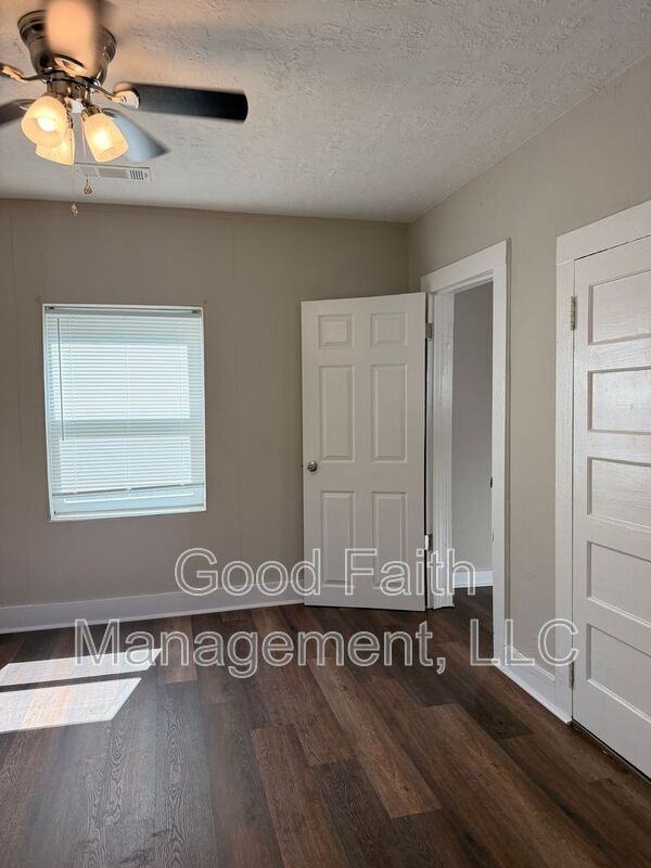 2247 Sullivan Rd - Photo 4 of 13