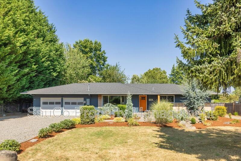 5301 Se Welch Rd - Photo 2 of 33