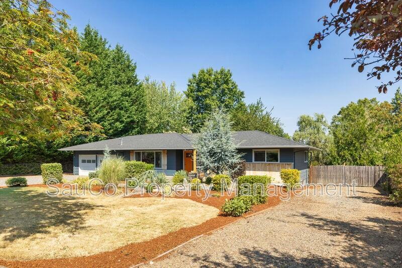 5301 Se Welch Rd - Photo 3 of 33