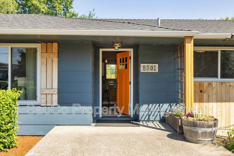 5301 Se Welch Rd - Photo 4 of 33
