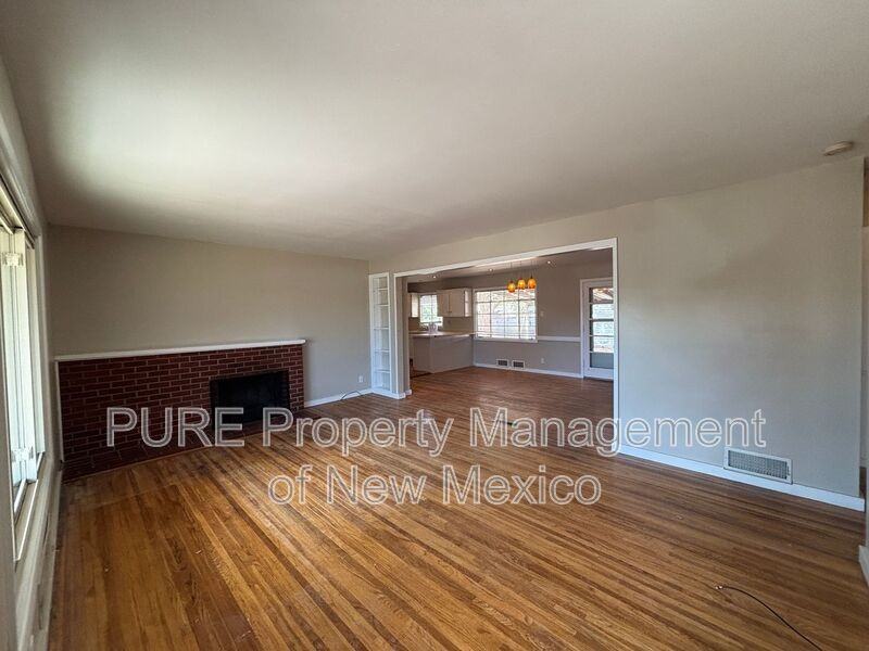 1601 N Chaco Ave - Photo 3 of 16