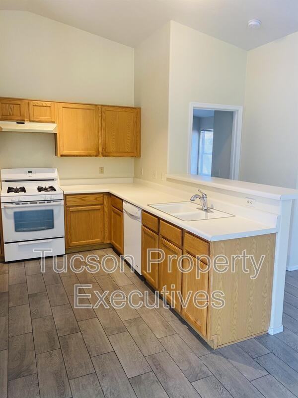 7905 S Danforth Ave - Photo 3 of 27