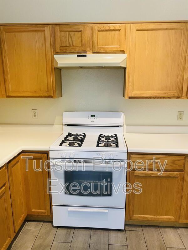 7905 S Danforth Ave - Photo 4 of 27