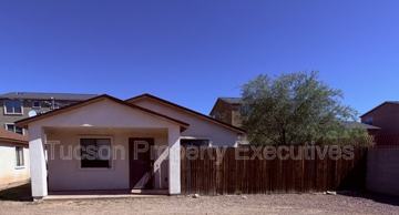 featured image of 1015 E 24th St