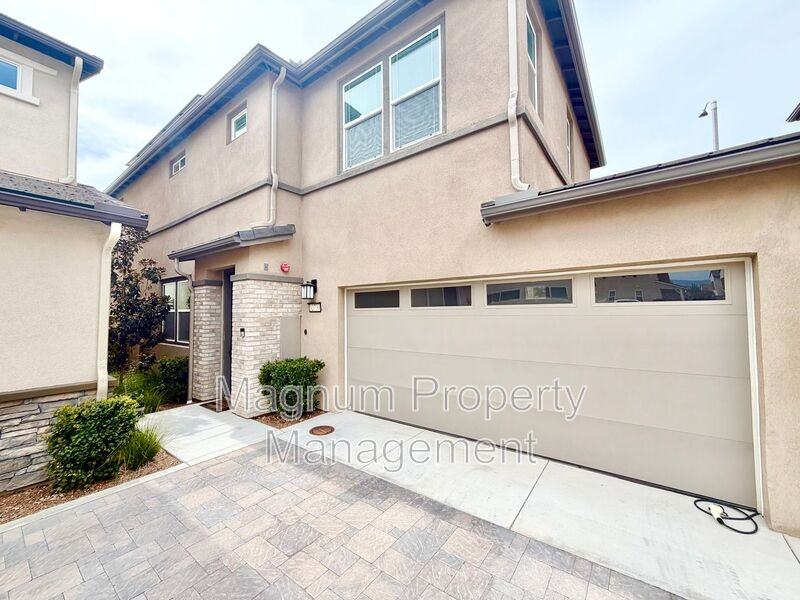 32730 Brunello Way - Photo 2 of 35
