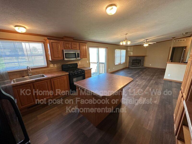 10850 W 207th St - Photo 7 of 38