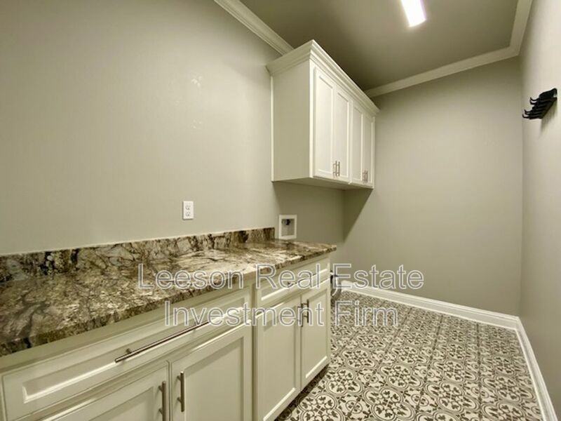 2076 Highpoint Pl - Photo 6 of 24