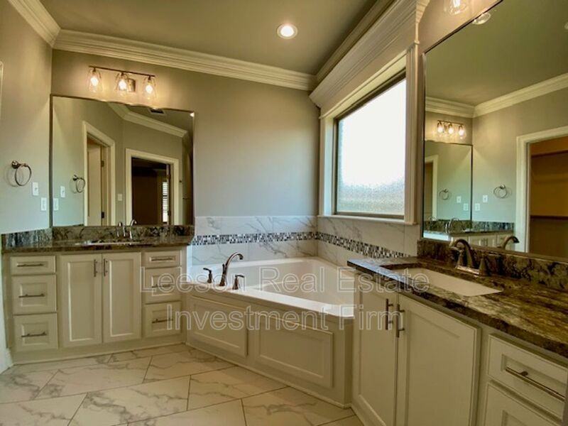 2076 Highpoint Pl - Photo 7 of 24